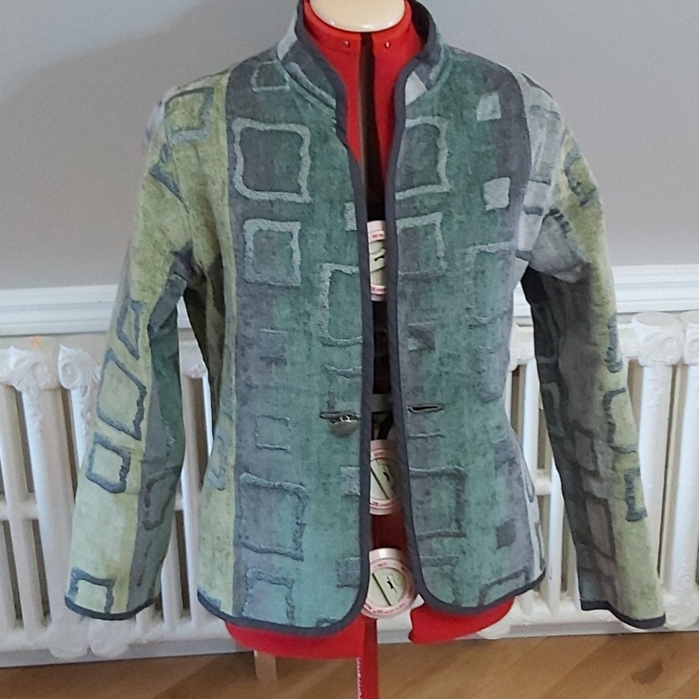Reversible blazer in greens and grey